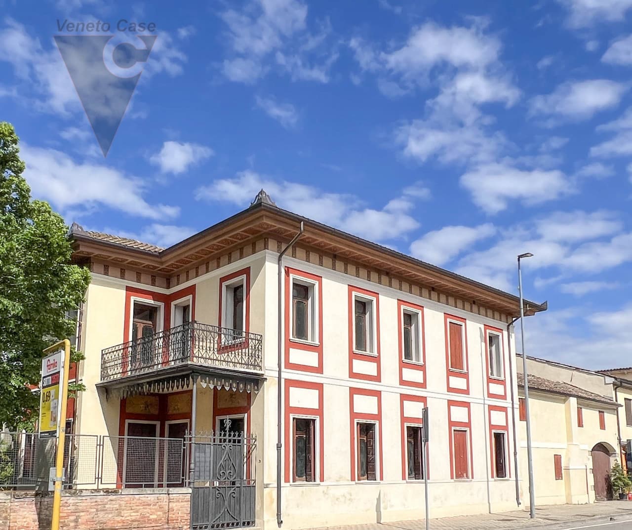 Villa “Liberty” Con Annessa Barchessa E Parco