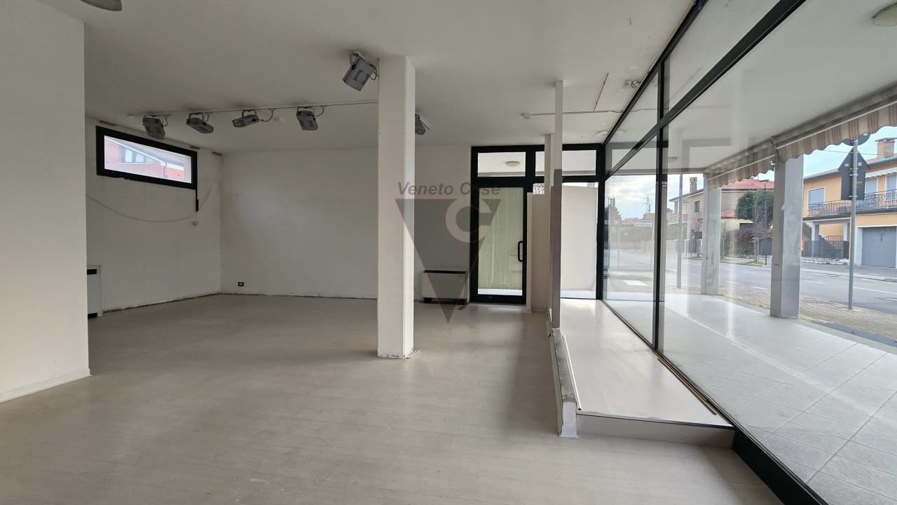 Negozio In Vendita - Fossò